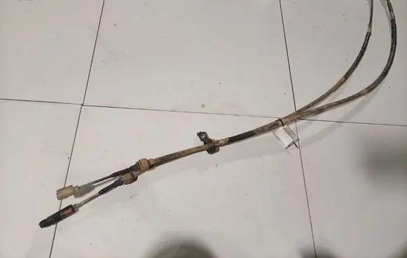 Subaru Forester SH Gear shift cable linkage