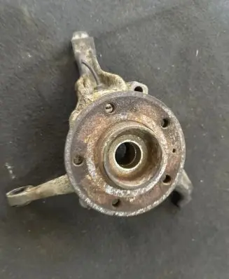 Volvo S70 V70 V70 XC Front wheel hub spindle knuckle