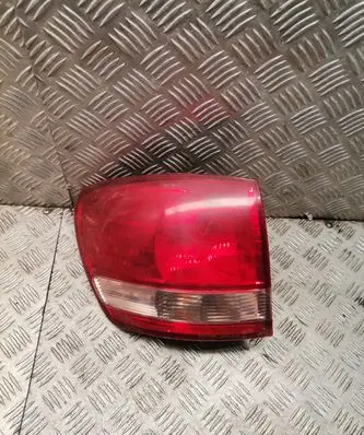 Toyota Avensis Verso Rear/tail lights 4435