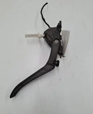 Volkswagen Touareg I Accelerator throttle pedal 7L0723507B
