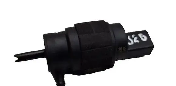 Audi A4 S4 B9 8W Windscreen/windshield washer pump 8K5955647