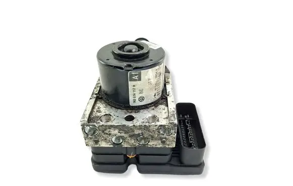 Volkswagen Golf V ABS Pump 1K0907379P 1K0614117H