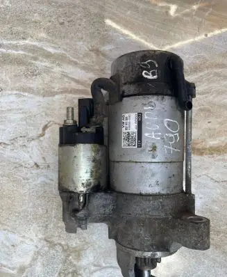 Audi A4 S4 B9 Starter motor 4380001082 057911024