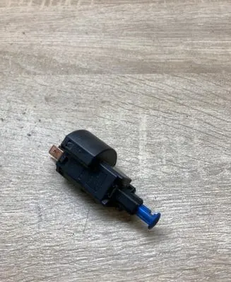 Opel Astra G Brake pedal sensor switch 09132299