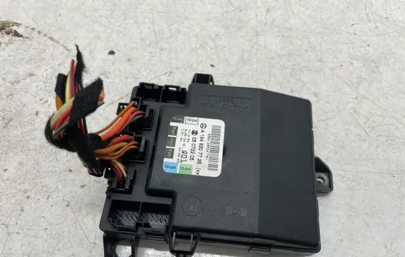 Mercedes-Benz R W251 Door control unit/module A1648207726