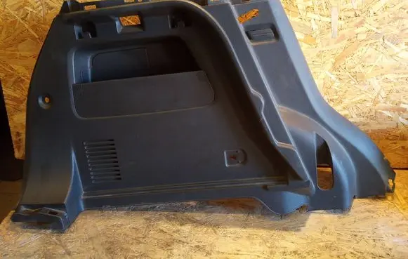 Opel Mokka Trunk/boot lower side trim panel 95190819