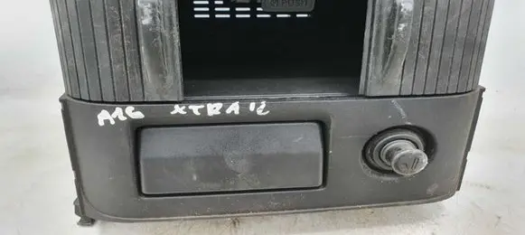 Nissan X-Trail T30 Glove box 68108EQ400