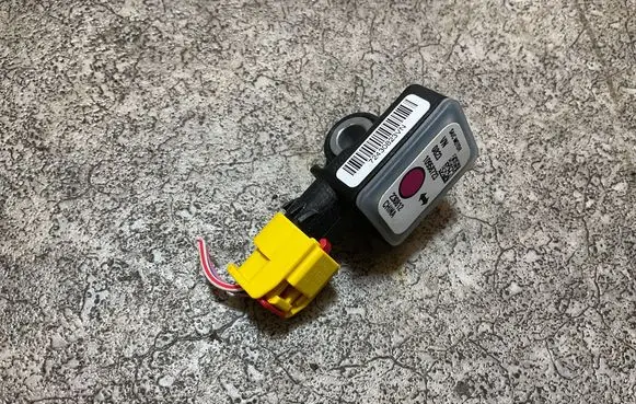 MG MG4 ev Airbag deployment crash/impact sensor 10958723 0823 230812