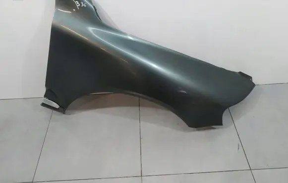 Volkswagen Touareg I Fender 