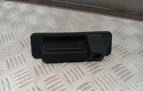 Mercedes-Benz SL R231 Tailgate/boot open switch button A2317500593