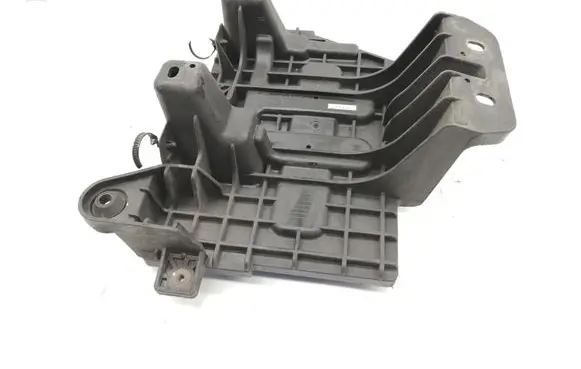 Battery box tray
