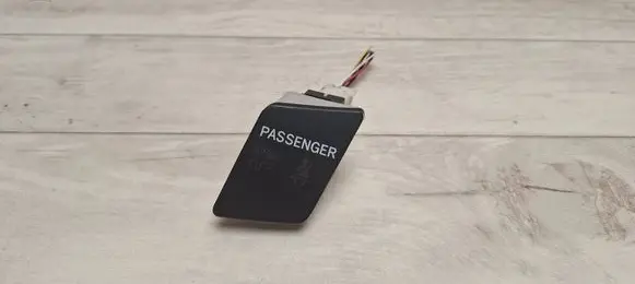 Toyota Yaris Passenger airbag on/off switch 839500D010