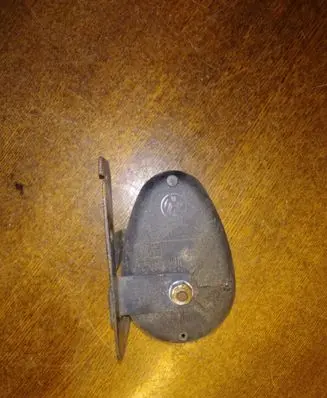Volkswagen PASSAT B5.5 Horn signal 1J0951605