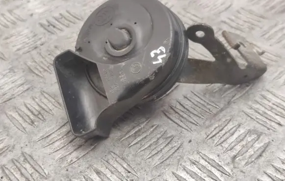 Volkswagen PASSAT B7 Horn signal 3AA951182A A046522