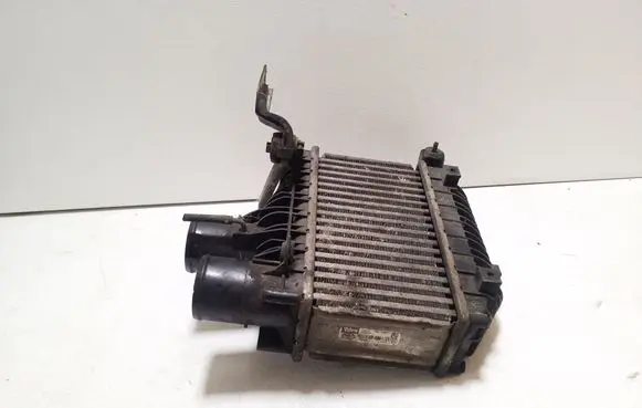 Toyota Avensis T250 Intercooler radiator 873067D