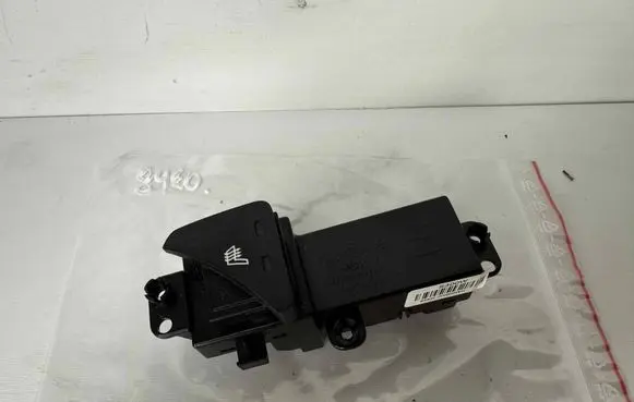 KIA Sportage Seat heating switch 933303W000WK