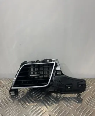 Audi A8 S8 D4 4H Dashboard side air vent grill/cover trim 4H1820901A