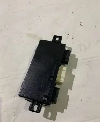 BMW 5 E39 Comfort/convenience module 689667 613569042559