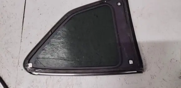 Subaru Forester SK Rear side window 43R006714 A002343