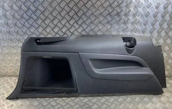 Audi Q7 4L Trunk/boot lower side trim panel 4L0863897T
