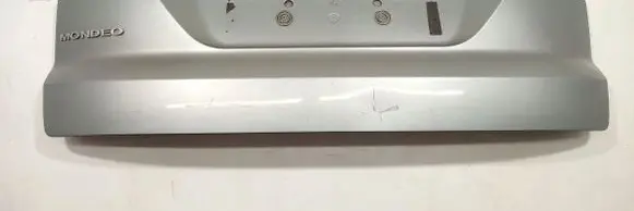 Ford Mondeo MK IV Tailgate trim 