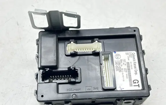 Nissan Note (E12) Comfort/convenience module 284B13VU0A 116RI000281 116RAI000280