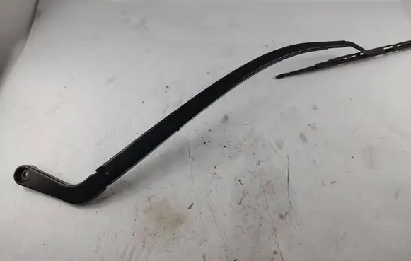 Jeep Cherokee Front wiper blade arm 68197137AA