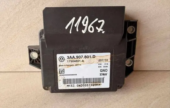 Volkswagen PASSAT B7 Hand brake control module 3AA907801D