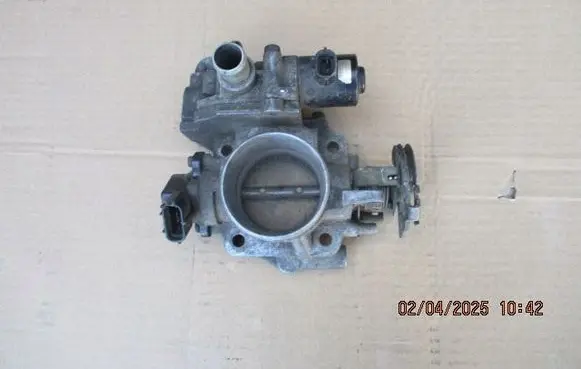 Mazda 323 F Throttle valve B6HF18911