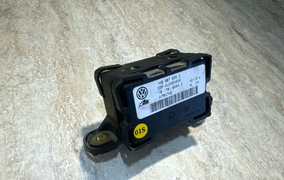 Audi A3 S3 8P ESP acceleration yaw rate sensor 1K0907655D