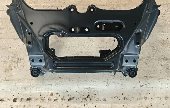 Nissan X-Trail T30 Front subframe