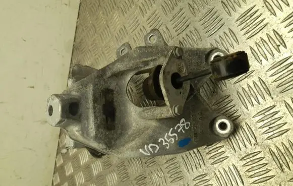 Audi A5 8T 8F Engine mount bracket 4M0199308AA