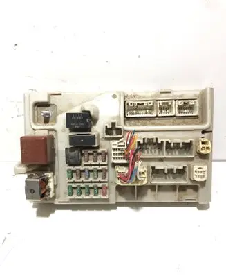 Lexus LS 430 Fuse module 