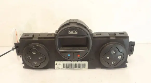 Renault Megane II Interior fan control switch 