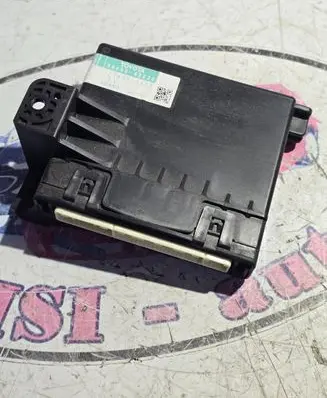 Toyota RAV 4 (XA30) Comfort/convenience module 8865042230 1776002673