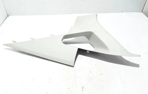 (D)pillar trim (top)