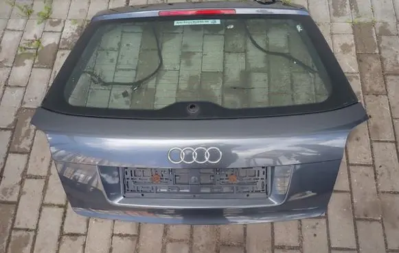 Audi A3 S3 8P Tailgate/trunk/boot lid