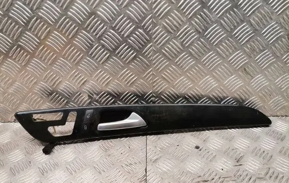 Mercedes-Benz GLE (W166 - C292) Front door trim bar A1667600661