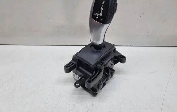 BMW X3 F25 Gear shifter/selector 9260973