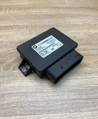 BMW 5 F10 F11 Hand brake control module 6799083 23122010