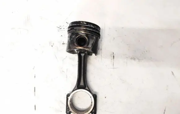 Audi A3 S3 8P Piston with connecting rod
