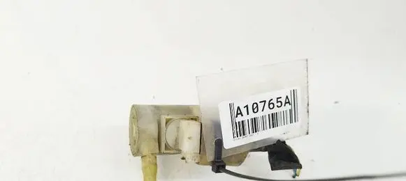 Suzuki Swift I Windscreen/windshield washer pump