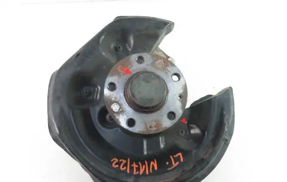 Volkswagen PASSAT B7 Stub axle 