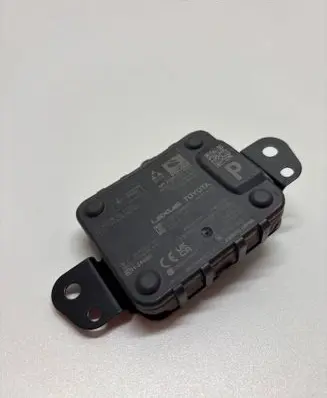 Toyota C-HR II Distronic sensor radar 8821048150 6049786100