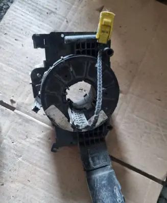 Opel Vivaro Wiper control stalk 8200199519