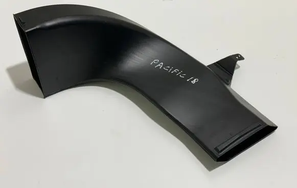 Chrysler Pacifica Cabin air duct channel 68227711AC