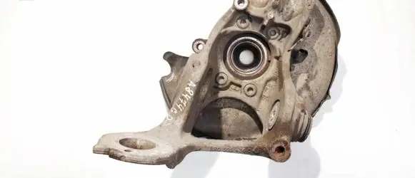 Rear wheel hub