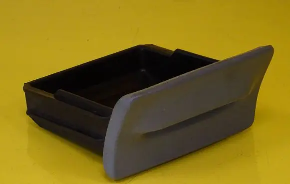 Renault Laguna I Ashtray (front) 7700421440B 7700421441B