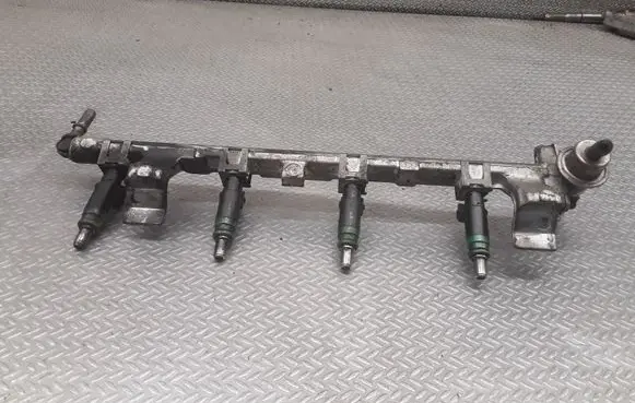 Fuel injectors set