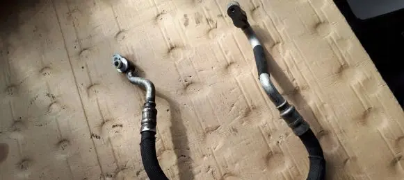 Audi A4 S4 B8 8K Air conditioning (A/C) pipe/hose 8K0260701S